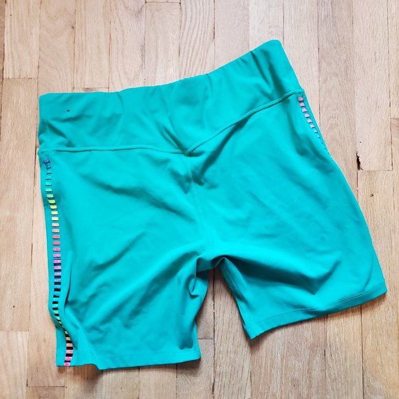 NIKE One Rainbow Ladder Women's 7" Shorts In Neptune Green Women's Size 1X - Picture 6 of 7